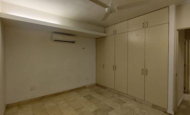 Departamento de 3 recámaras a unas cuadras de plaza la Isla