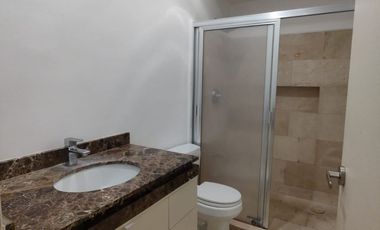 Departamento de 3 recámaras a unas cuadras de plaza la Isla