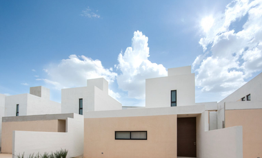 Casa en venta ENTREGA INMEDIATA 3 recámaras en Privada al Norte de Mérida