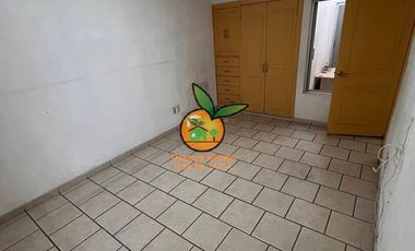 CASA EN VENTA EN JARDINES DEL COUNTRY, GUADALAJARA