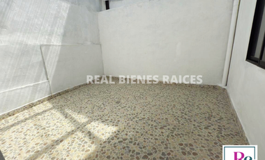 Casa en arriendo – Ubicación central, cerca a El Carmelo