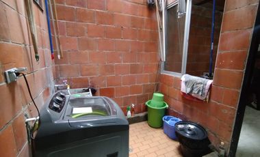 VENTA CASA DOS PISOS UNIFAMILIAR CORDOBA RESERVADO