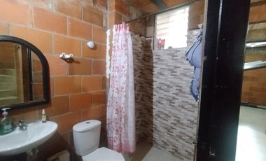 VENTA CASA DOS PISOS UNIFAMILIAR CORDOBA RESERVADO