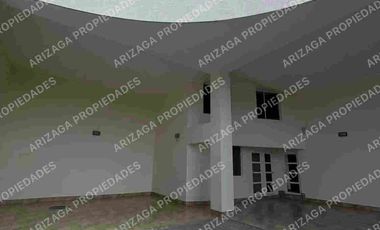 CASA MODERNA 4 dormitorios  con baño DE VENTA O RENTA URB. ALTOS DEL VALLE