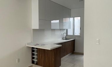 CASA AMPLIA Y CÓMODA EN RENTA EN ZAKIA