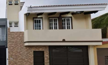 SE VENDE HERMOSA CASA EN LA FLORESTA, ZAMORA DE HIDALGO, OPORTUNIDAD DE INVERSIÓN