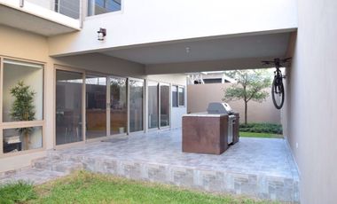 CASA EN RENTA EN CANTERIAS CARRETERA NACIONAL