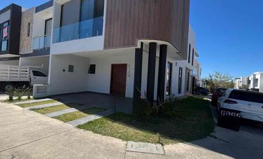 Se vende casa coto Vitana, AltaVista Residencial,