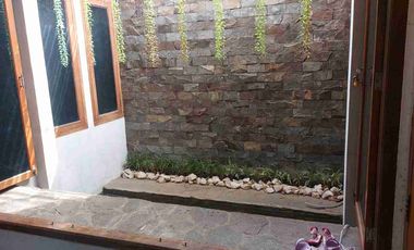 Dijual Rumah tipe 300m2 + Kolam Renang di Kambang Iwak Palembang