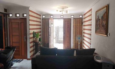 Dijual Rumah tipe 300m2 + Kolam Renang di Kambang Iwak Palembang