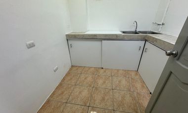 CIUDADELA KENNEDY NORTE VENDO PRECIOSO Y AMPLIO DEPARTAMENTO IDEAL PARA VIVIENDA O CONSULTORIOS  DE MEDICOS