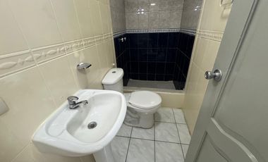 CIUDADELA KENNEDY NORTE VENDO PRECIOSO Y AMPLIO DEPARTAMENTO IDEAL PARA VIVIENDA O CONSULTORIOS  DE MEDICOS