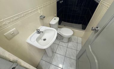 CIUDADELA KENNEDY NORTE VENDO PRECIOSO Y AMPLIO DEPARTAMENTO IDEAL PARA VIVIENDA O CONSULTORIOS  DE MEDICOS