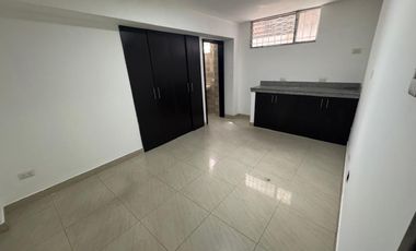 CIUDADELA KENNEDY NORTE VENDO PRECIOSO Y AMPLIO DEPARTAMENTO IDEAL PARA VIVIENDA O CONSULTORIOS  DE MEDICOS