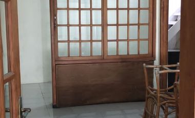 Disewakan Rumah Darmo Sentosa Raya