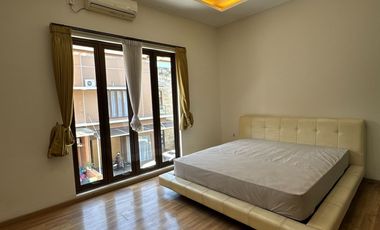 Dijual Rumah Modern Baru Renov dalam Cluster, Sayap Sutami Bandung