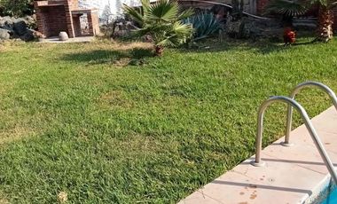 ¡Venta de casa con gran terreno!
