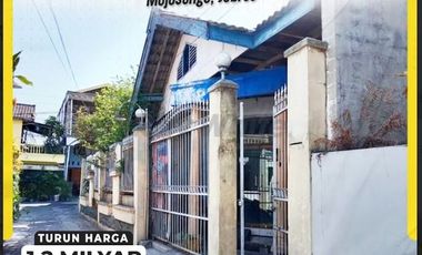 Rumah Halaman Luas (300m²) di Lokasi Strategis Jl. Jaya Wijaya, Mojosongo, Jebres