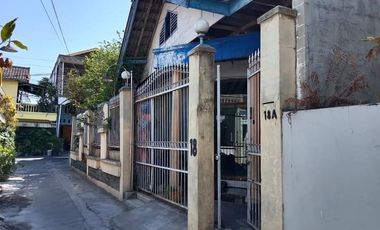 Rumah Halaman Luas (300m²) di Lokasi Strategis Jl. Jaya Wijaya, Mojosongo, Jebres