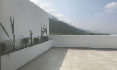 CASA EN RENTA EN EL BARRO EN  FRACCIONAMIENTO SANTA ISABEL