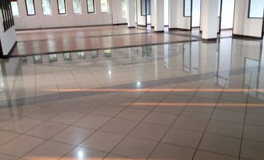 GEDUNG LUAS STRATEGIS 4 LANTAI SIAP PAKAI DI SETIABUDI BANDUNG