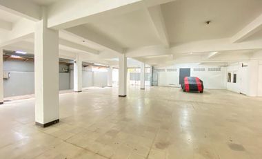 GEDUNG LUAS STRATEGIS 4 LANTAI SIAP PAKAI DI SETIABUDI BANDUNG