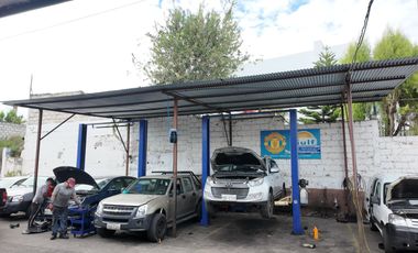 Terreno en venta en Ambato ideal para locales y departamentos en Av. Indoamérica, sector Izamba vía Quito