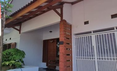 Dijual Rumah di kawasan Komplek Batu Indah, Buah Batu, Batununggal dan Kelurahan Kujangsari, Bandung Kidul.