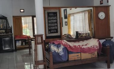 Dijual Rumah di kawasan Komplek Batu Indah, Buah Batu, Batununggal dan Kelurahan Kujangsari, Bandung Kidul.