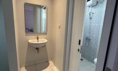 RUMAH NYAMAN MINIMALIS MODERN 2 LANTAI SIAP HUNI DI SUMMARECON DAYANA BANDUNG