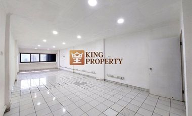Disewa Ruko Strategis 3,5Lantai Ex Bank Jembatan Lima Prime Spot, Cocok untuk Usaha Apapun, Profit Tinggi