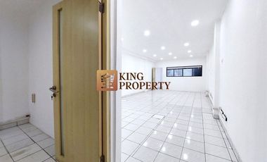 Disewa Ruko Strategis 3,5Lantai Ex Bank Jembatan Lima Prime Spot, Cocok untuk Usaha Apapun, Profit Tinggi