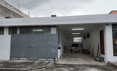 Propiedad comercial en venta en Quito de 750 m² sobre la Autopista Rumiñahui, parqueadero para 20 vehículos – Puente 9 Valle de Los Chillos