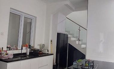 RUMAH CANTIK HOOK VIEW DANAU LINGKUNGAN NYAMAN SIAP HUNI DI TATAR LOKACITRA KOTA BARU PARAHYANGAN KBP BANDUNG