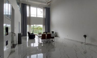 RUMAH CANTIK HOOK VIEW DANAU LINGKUNGAN NYAMAN SIAP HUNI DI TATAR LOKACITRA KOTA BARU PARAHYANGAN KBP BANDUNG