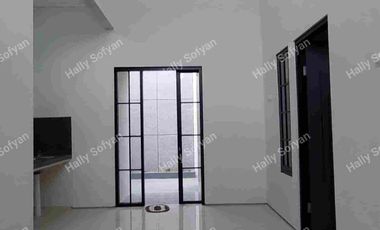 Dijual Rumah Baru Design Minimalis Modern Di Tengah Kota Banyuwangi