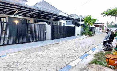 Dijual Rumah Baru Design Minimalis Modern Di Tengah Kota Banyuwangi