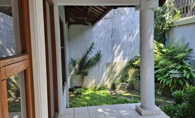 RUMAH IMPIAN 2 LANTAI LINGKUNGAN NYAMAN SIAP HUNI DI MAINROAD SARIJADI BANDUNG