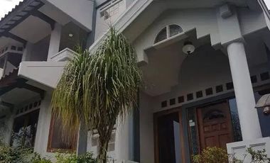 RUMAH IMPIAN 2 LANTAI LINGKUNGAN NYAMAN SIAP HUNI DI MAINROAD SARIJADI BANDUNG