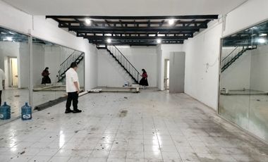 RUKO 2 LANTAI LUAS STRATEGIS LOKASI RAMAI SIAP PAKAI DI MAINROAD SOEKARNO HATTA BANDUNG