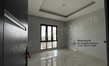 Dijual Townhouse Baru Mewah di Taman Kenten. Kota Palembang, Type Standard, Di Jalan Taman Kenten, dekat dengan Lapangan Golf.
