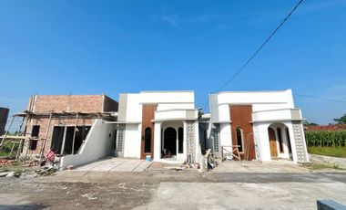 Modern Tropis di Bawah 300 Juta, 4 Menit dari Jl Utama Jogja Solo