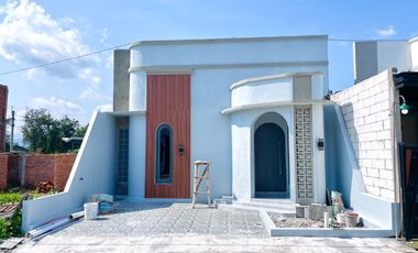 Modern Tropis di Bawah 300 Juta, 4 Menit dari Jl Utama Jogja Solo