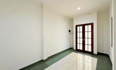 JARANG ADA RUKO YANG NEMPEL ECO PARK TEBET !!!