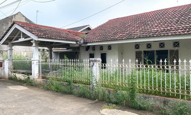 Disewakan Rumah Strategis di Jatibening, Bekasi