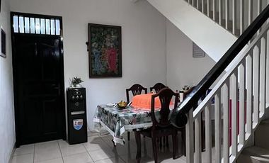 Kosan full 14 kamar plus rumah dalam satu bangunan di kawasan Bendungan Hilir dijual rugi harga nego