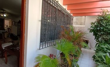 CASA EN VENTA EN EL FRACCIONAMIENTO VIRGINIA