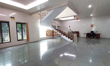 Bayar Tanah Saja, Rumah Mewah Jadi Bonus! SHM 2 Lantai Hook Green Garden Jakarta