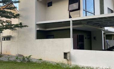 Dijual Murah rumah hook, bagus, 2 Lantai dalam cluster Di vida Bekasi