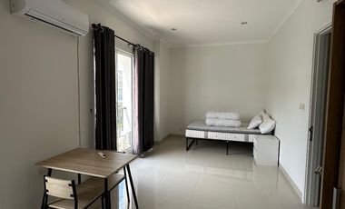 Disewakan Rumah 2 Lantai Full Furnish di Summarecon, Type Berly - Makassar